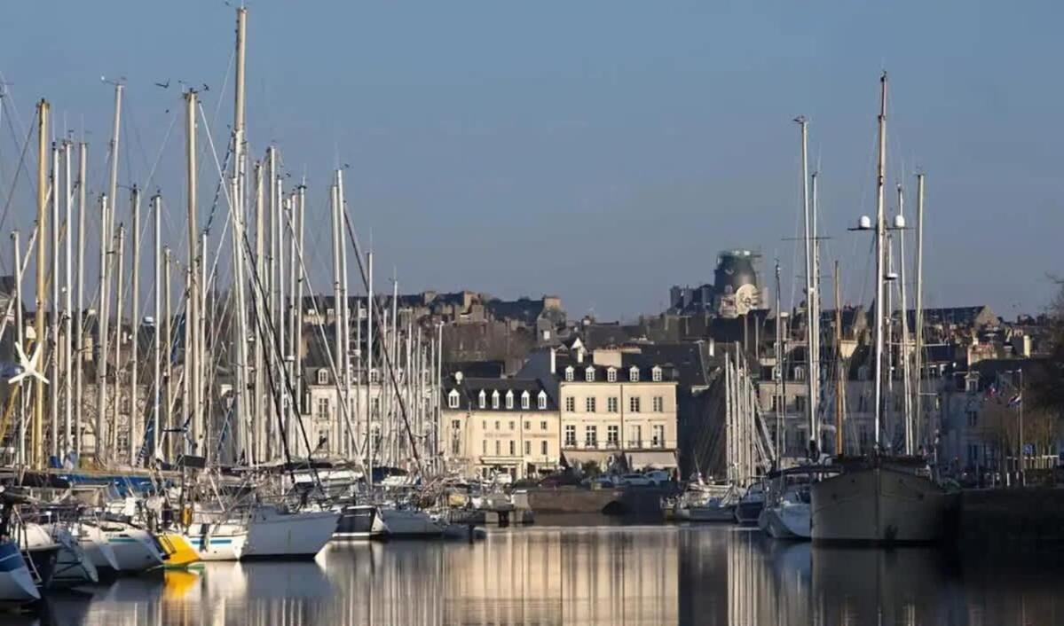 Tassigny - Charmant Appartement/ Terrasse - Port Vannes Esterno foto