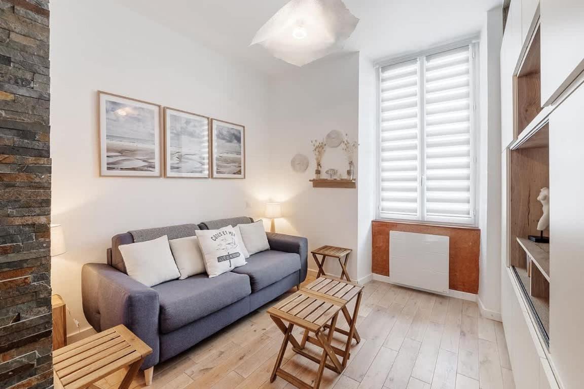 Tassigny - Charmant Appartement/ Terrasse - Port Vannes Esterno foto